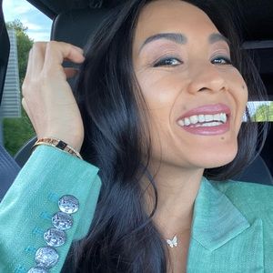 Meet your Posher, Joynne